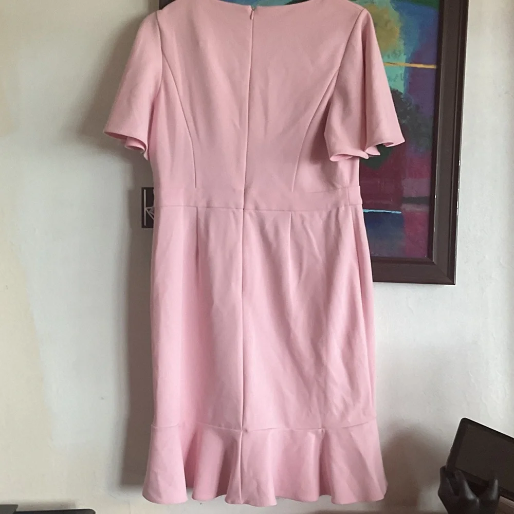 Kasper Soft Pink Midi Dress with Flutter Sleeves - Picture 2 of 5
